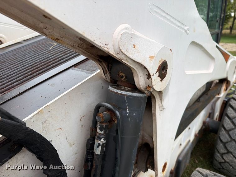 image for item EO8808 2021 Bobcat S850 skid steer loader
