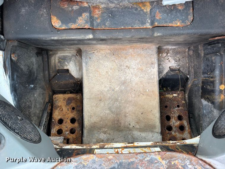 image for item EO8808 2021 Bobcat S850 skid steer loader
