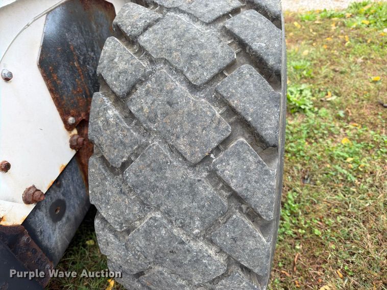 image for item EO8808 2021 Bobcat S850 skid steer loader