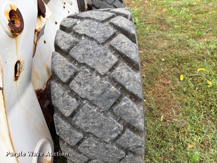 image for item EO8808 2021 Bobcat S850 skid steer loader