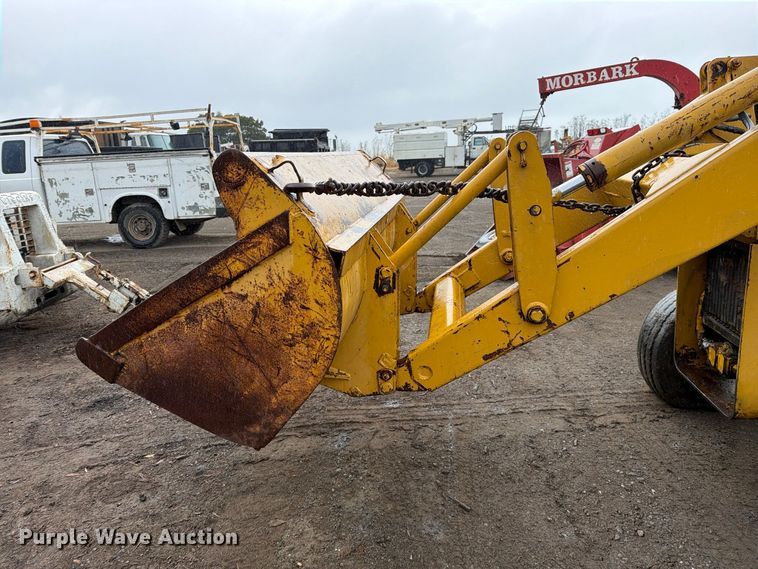 image for item EP3073 Massey Ferguson tractor