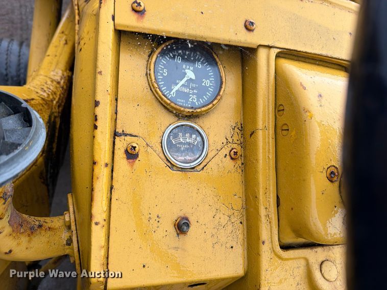 image for item EP3073 Massey Ferguson tractor