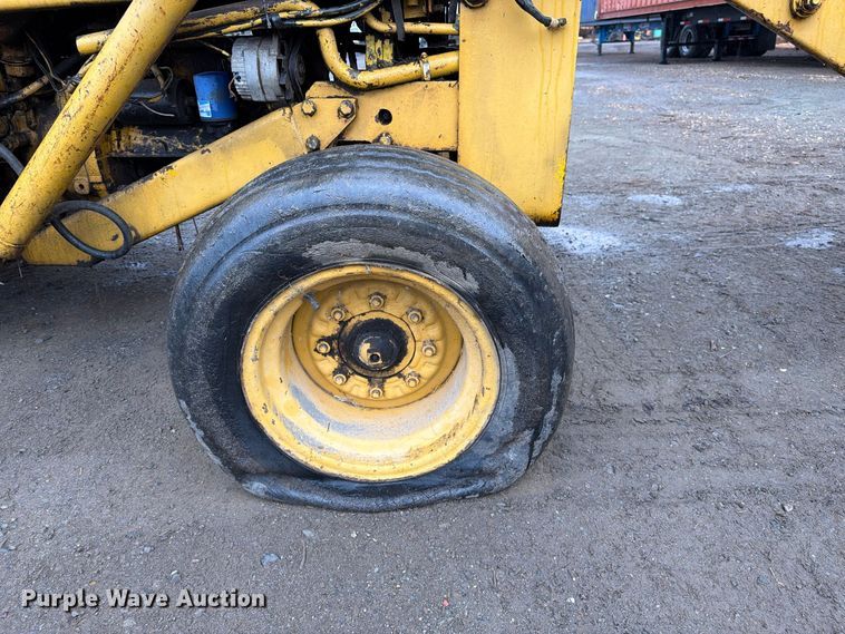 image for item EP3073 Massey Ferguson tractor