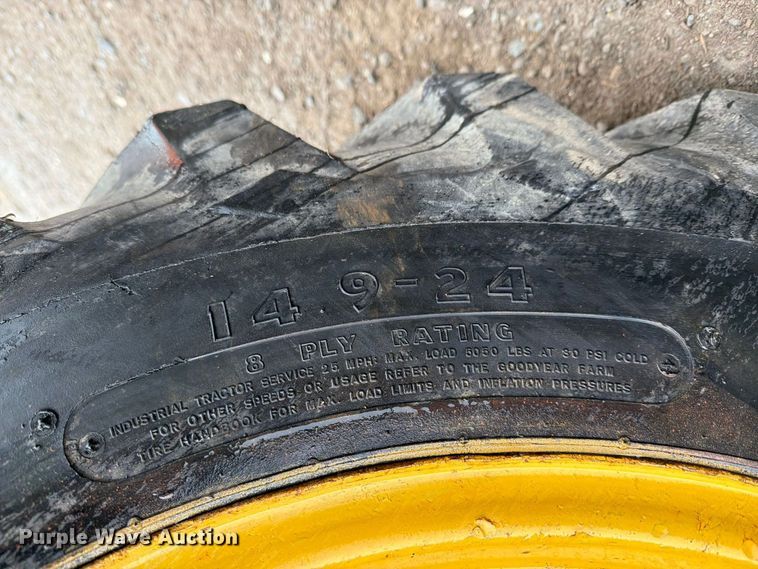 image for item EP3073 Massey Ferguson tractor