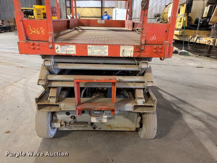 image for item ER3422 Sky Jack SJII 4620 scissor lift