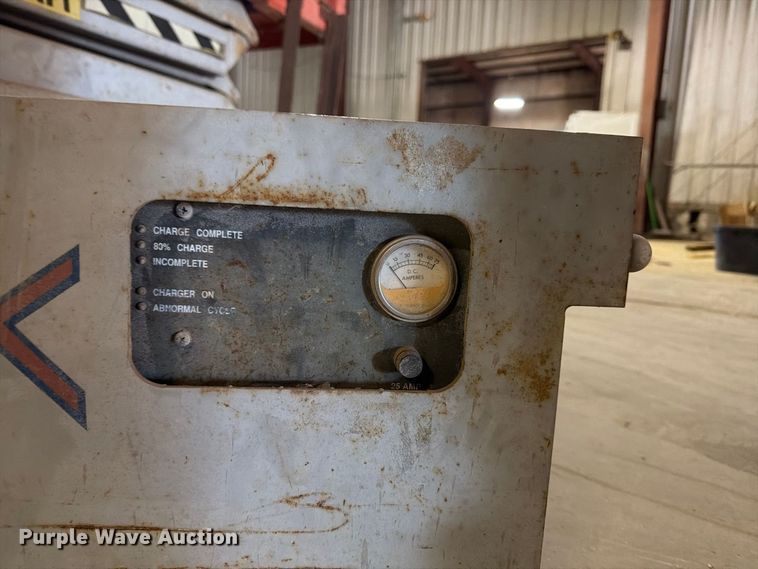 image for item ER3422 Sky Jack SJII 4620 scissor lift