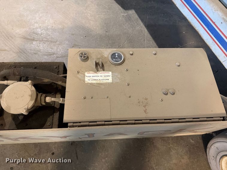 image for item ER3422 Sky Jack SJII 4620 scissor lift