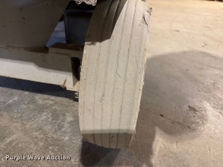 image for item ER3422 Sky Jack SJII 4620 scissor lift