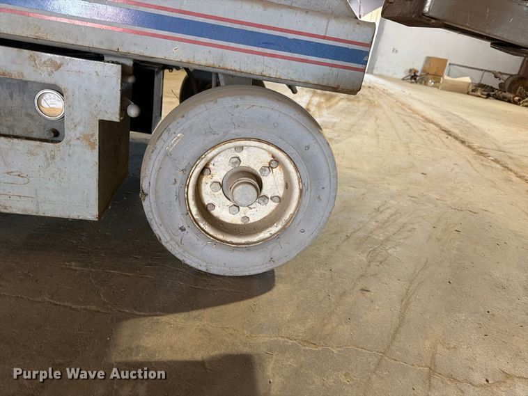 image for item ER3422 Sky Jack SJII 4620 scissor lift