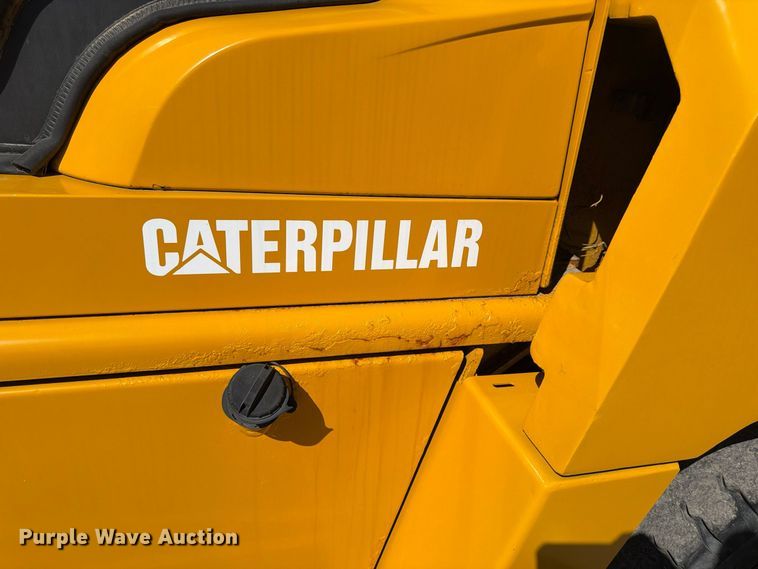 image for item ER3482 Caterpillar DP70N forklift