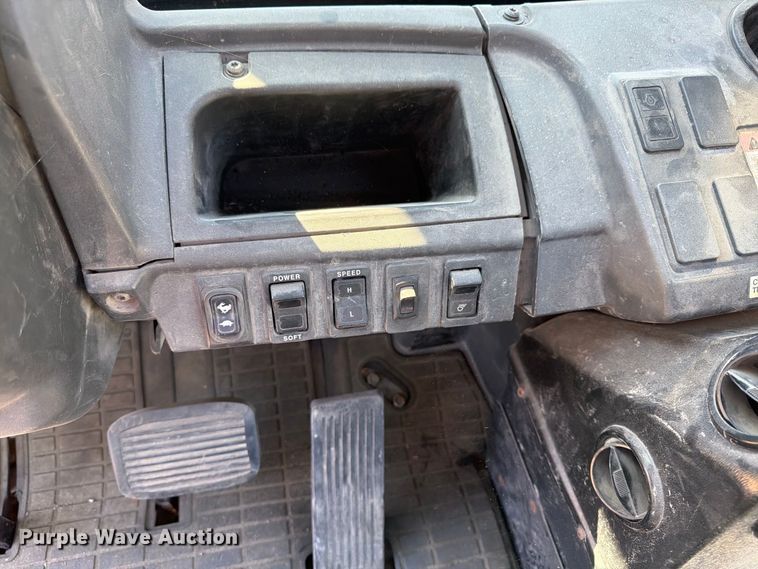 image for item ER3482 Caterpillar DP70N forklift