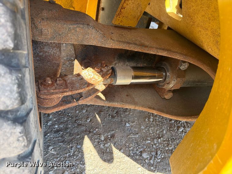 image for item ER3482 Caterpillar DP70N forklift