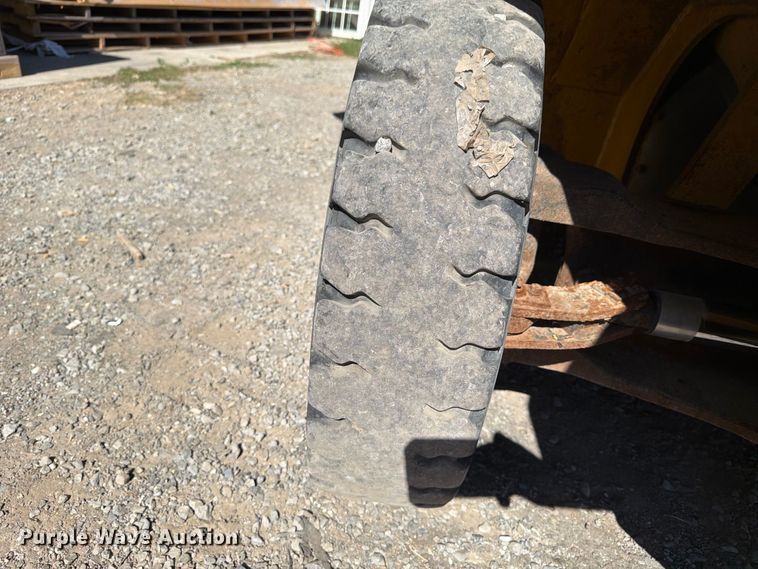 image for item ER3482 Caterpillar DP70N forklift