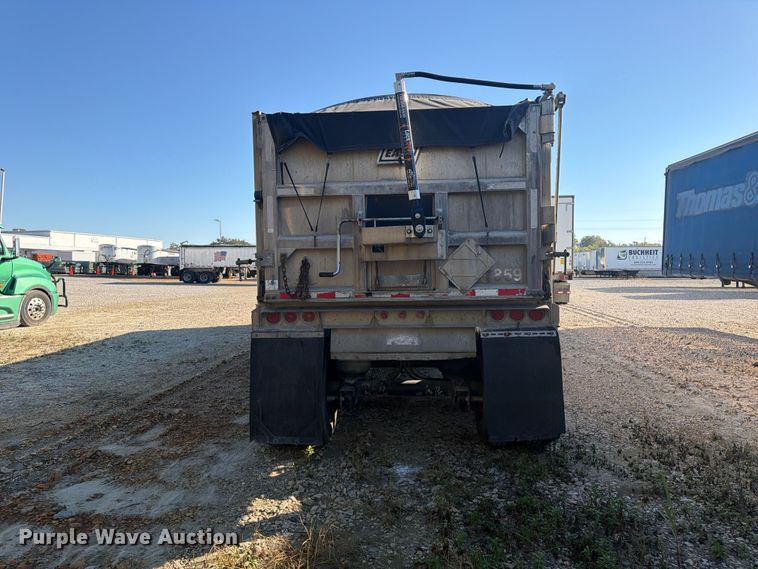 image for item ER3497 2017 East Manufacturing Corp. end dump trailer