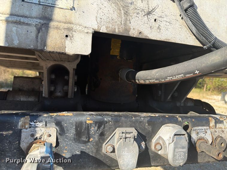 image for item ER3497 2017 East Manufacturing Corp. end dump trailer