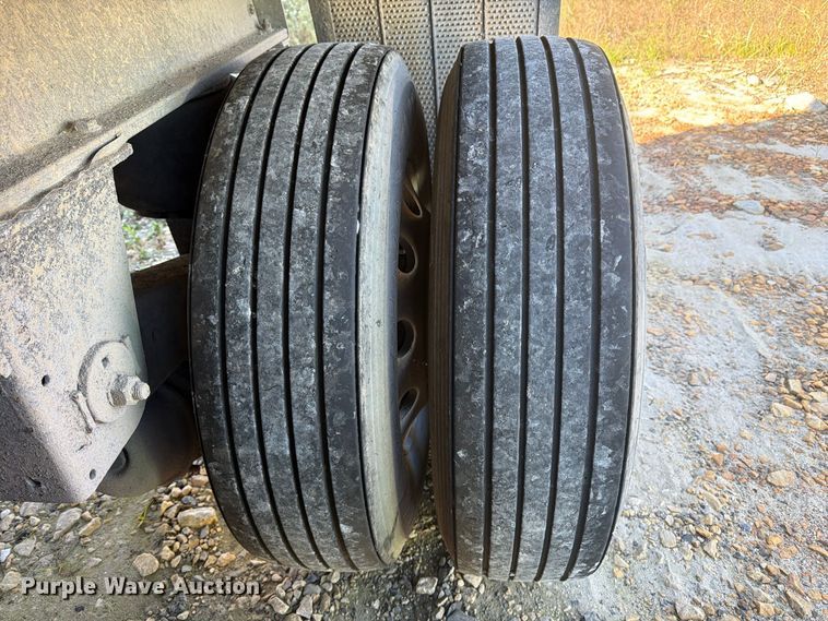 image for item ER3497 2017 East Manufacturing Corp. end dump trailer