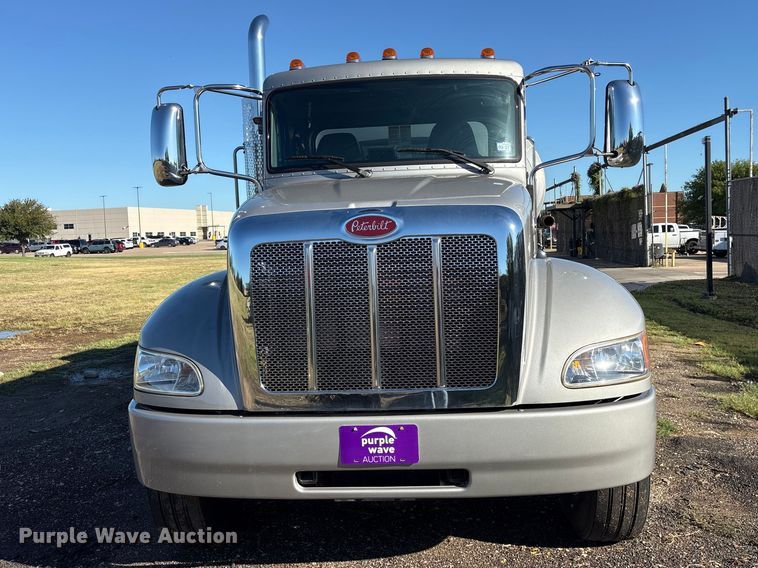 image for item ES8118 2020 Peterbilt 337 oil distributor truck