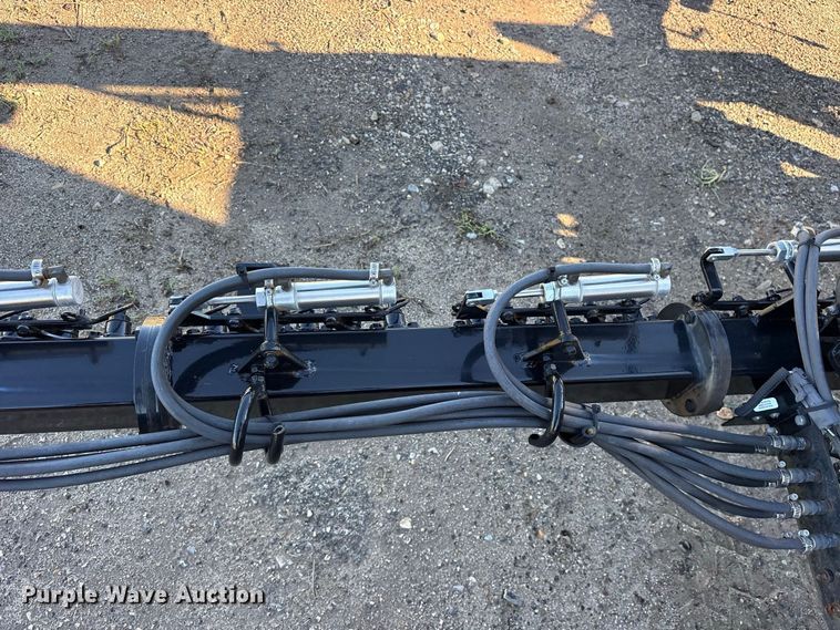 image for item ES8118 2020 Peterbilt 337 oil distributor truck