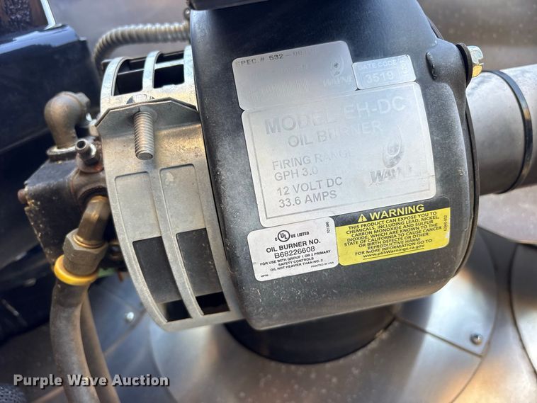 image for item ES8118 2020 Peterbilt 337 oil distributor truck