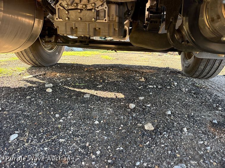 image for item ES8118 2020 Peterbilt 337 oil distributor truck
