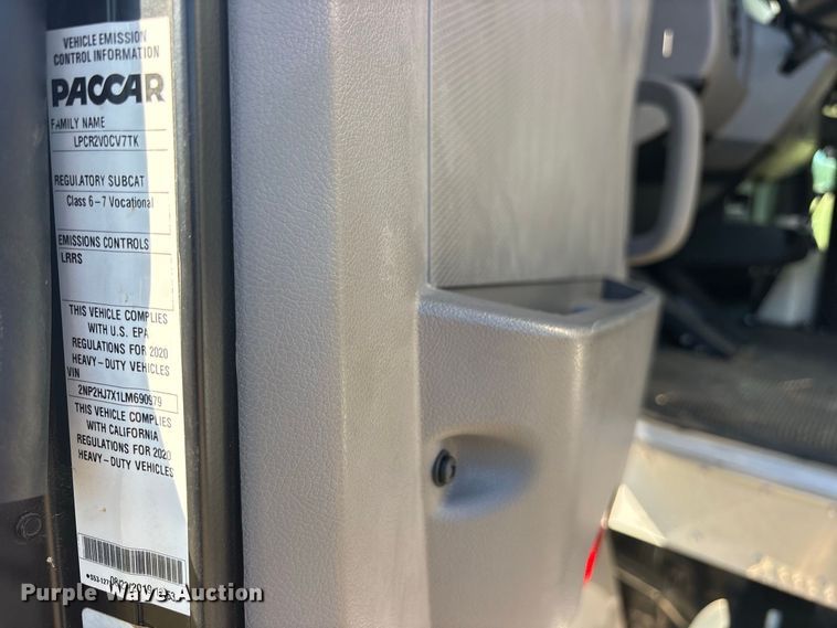 image for item ES8118 2020 Peterbilt 337 oil distributor truck