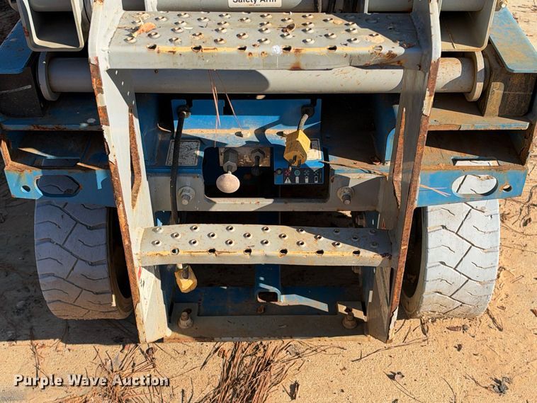 image for item ES8224 Genie GS-2032 scissor lift