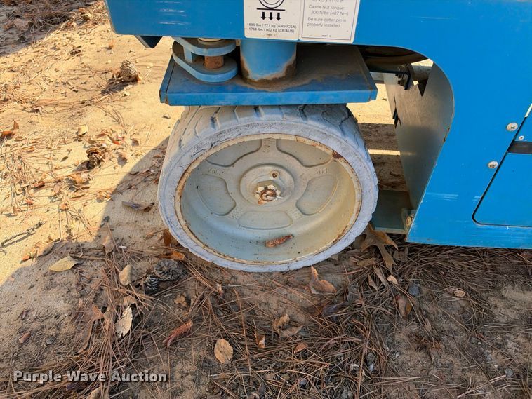 image for item ES8224 Genie GS-2032 scissor lift