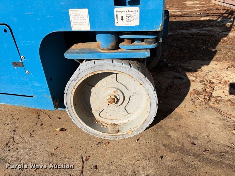 image for item ES8224 Genie GS-2032 scissor lift