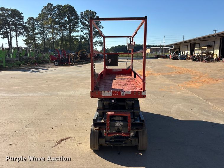 image for item ES8229 Skyjack SJIII 3220 scissor lift