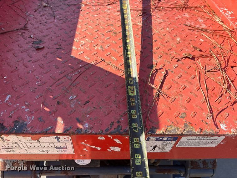 image for item ES8229 Skyjack SJIII 3220 scissor lift