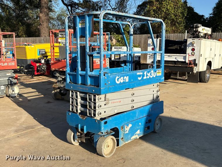 image for item ES8230 Genie GS-1930 scissor lift
