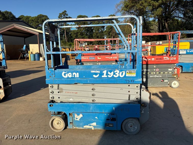image for item ES8230 Genie GS-1930 scissor lift