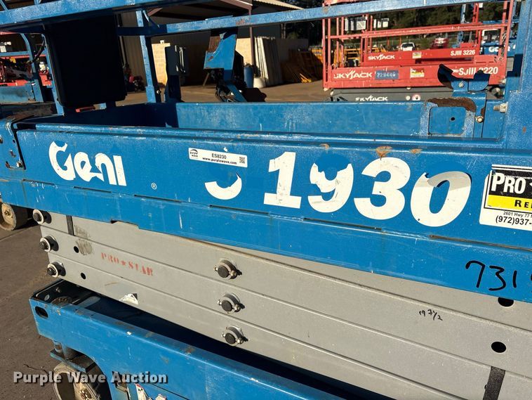 image for item ES8230 Genie GS-1930 scissor lift