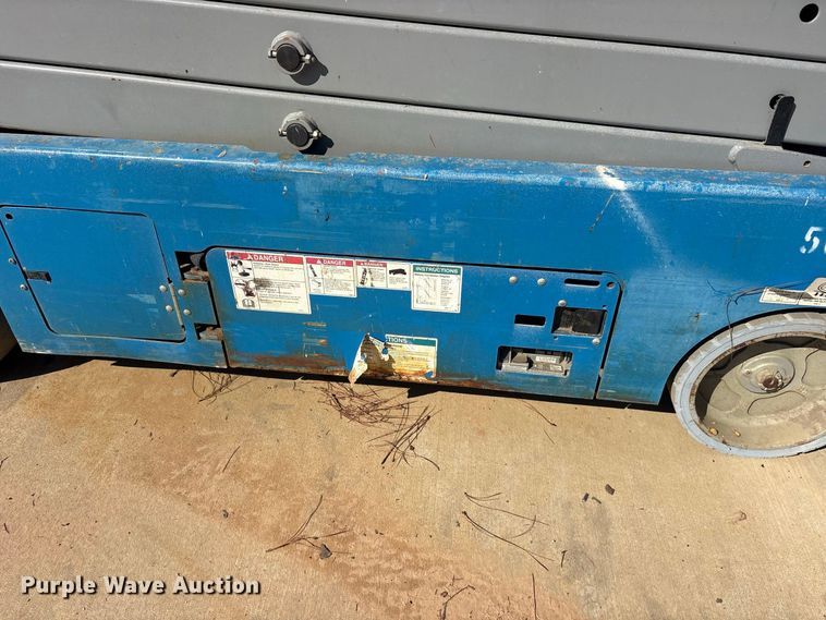 image for item ES8233 Genie GS-2632 scissor lift