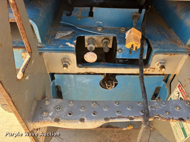 image for item ES8233 Genie GS-2632 scissor lift