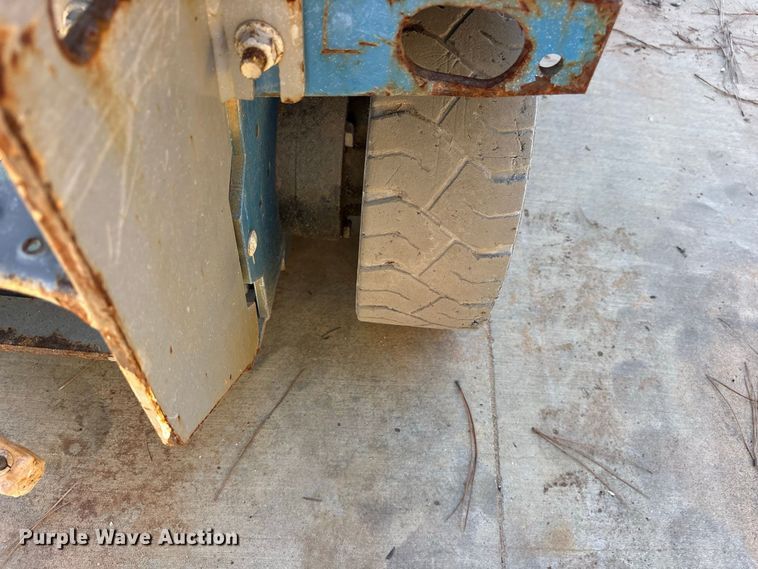 image for item ES8233 Genie GS-2632 scissor lift