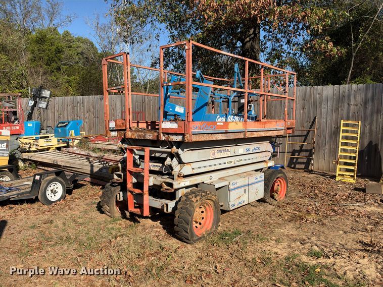 image for item ES8236 2006 Skyjack SJ7127 RT scissor lift