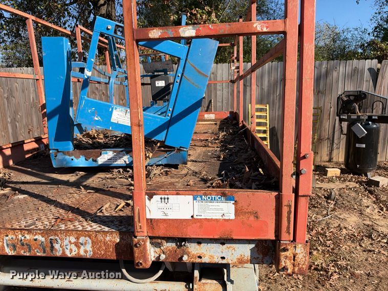 image for item ES8236 2006 Skyjack SJ7127 RT scissor lift