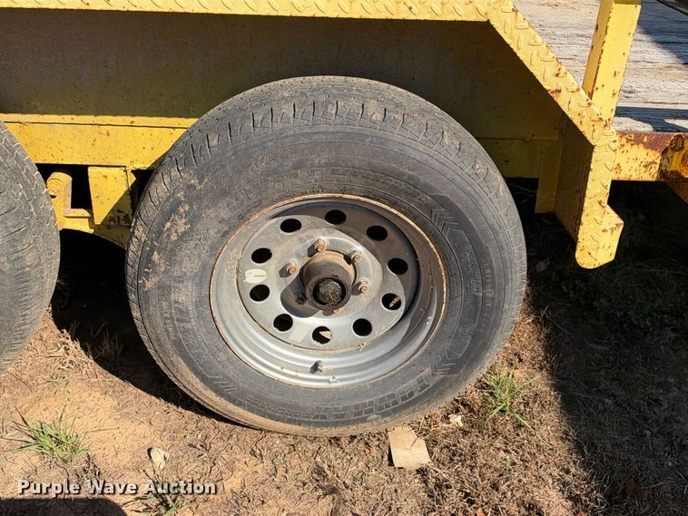 image for item ES8238 1999 Top Hat utility trailer