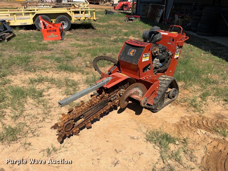 image for item ES8241 2019 Ditch Witch C24X trencher