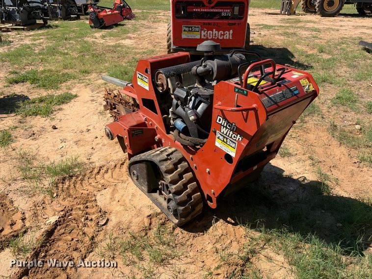 image for item ES8241 2019 Ditch Witch C24X trencher