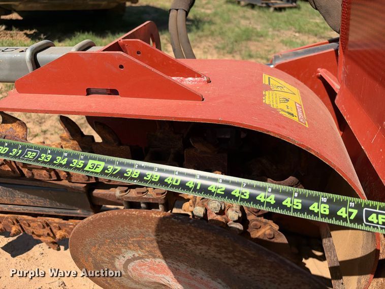 image for item ES8241 2019 Ditch Witch C24X trencher