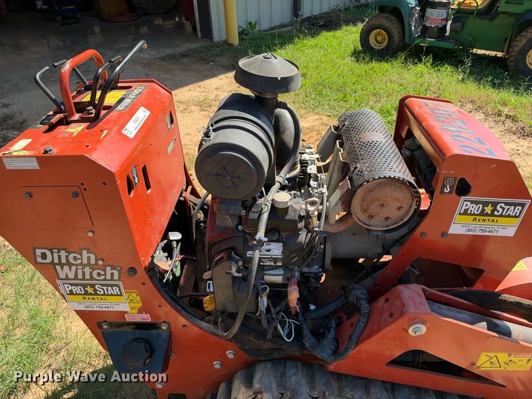 image for item ES8241 2019 Ditch Witch C24X trencher
