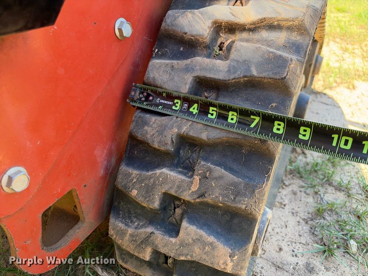 image for item ES8241 2019 Ditch Witch C24X trencher