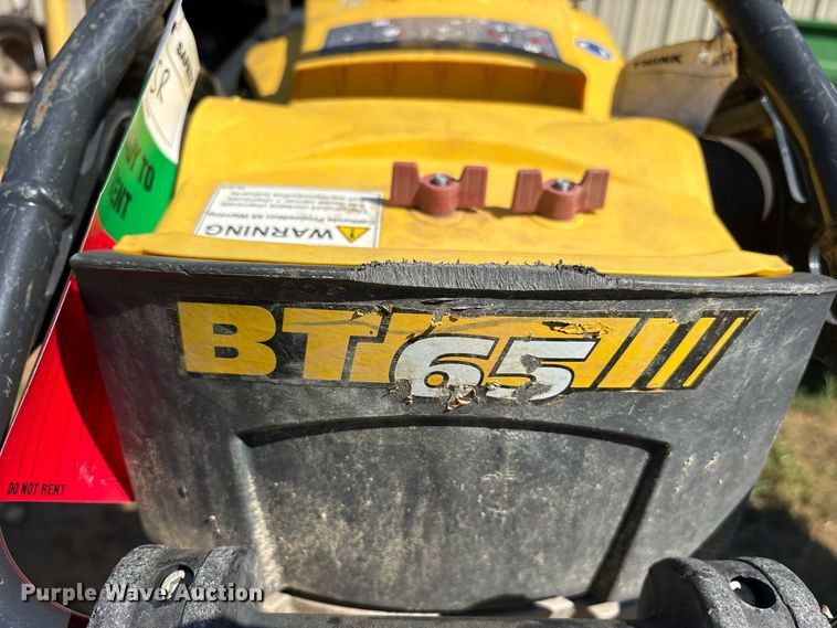 image for item ES8242 2019 Bomag BT65 plate compactor