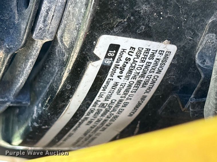 image for item ES8242 2019 Bomag BT65 plate compactor