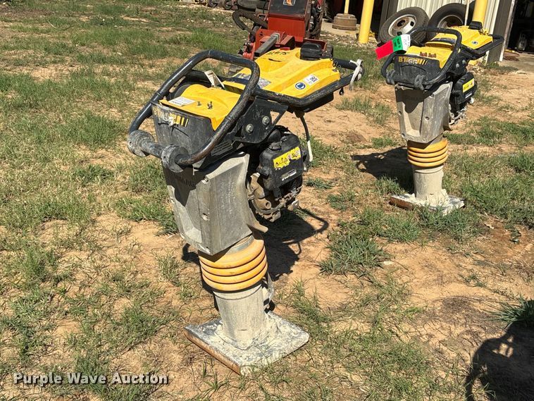 image for item ES8243 2019 Bomag BT65 plate compactor