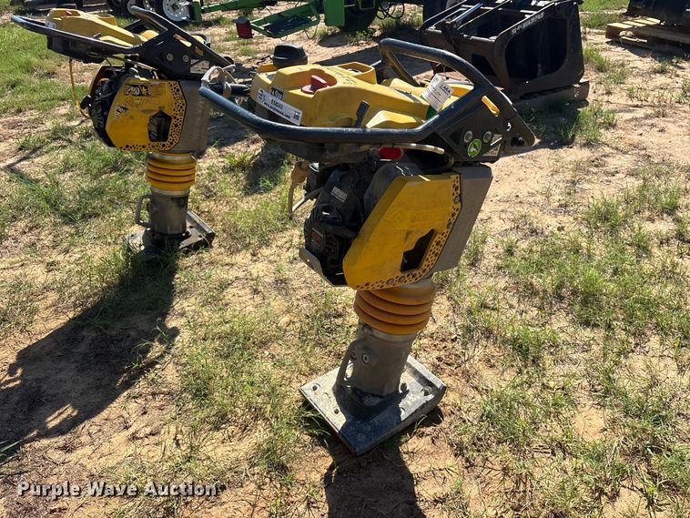 image for item ES8243 2019 Bomag BT65 plate compactor