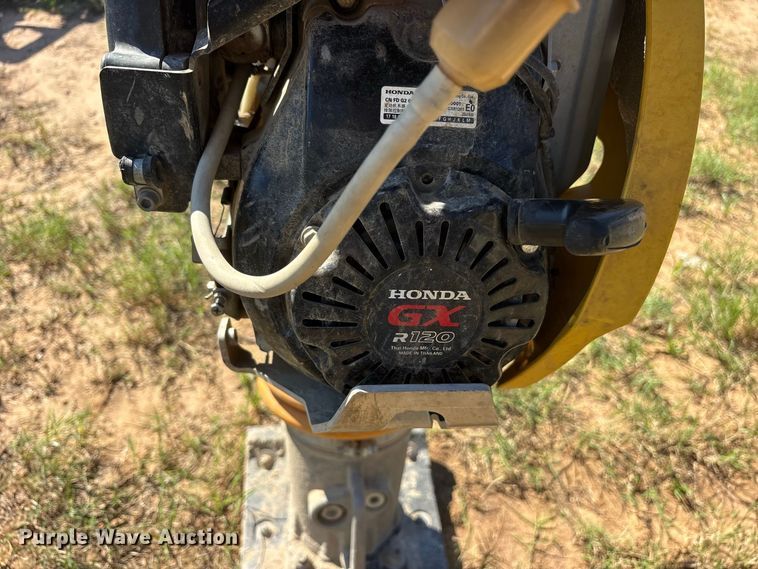 image for item ES8243 2019 Bomag BT65 plate compactor