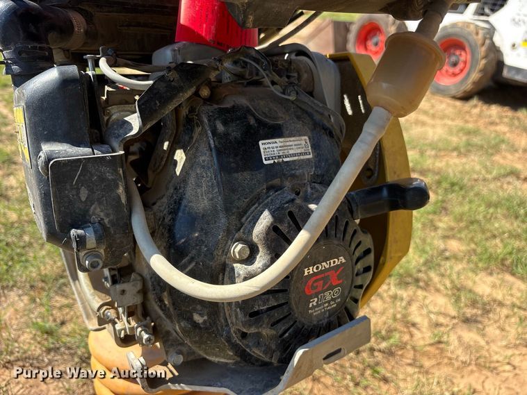 image for item ES8243 2019 Bomag BT65 plate compactor